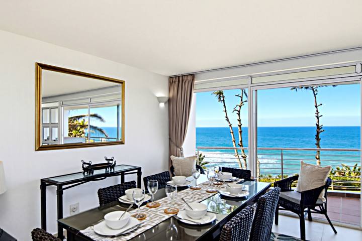 Chakas Cove 28 Dining room
